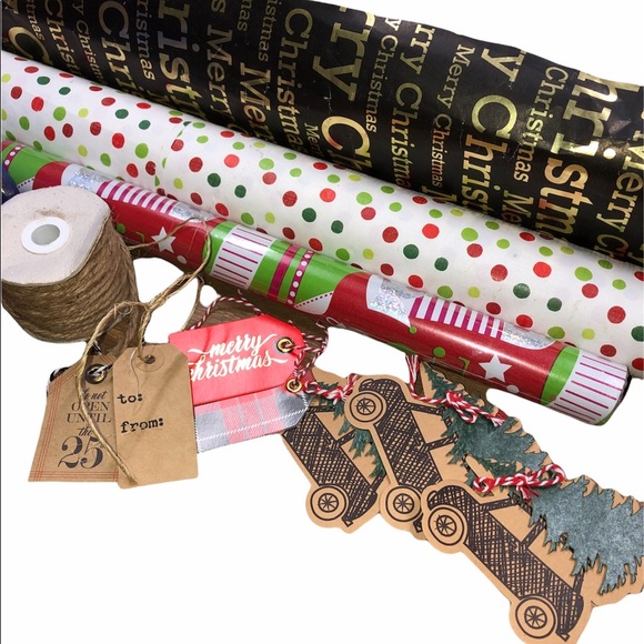Christmas gift wrapping bundle - Picture 1 of 6